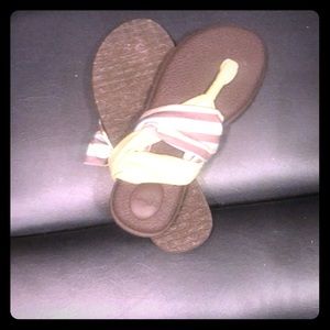 Sanuk sandals